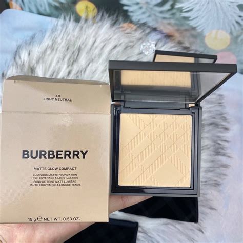 burberry matte glow compact